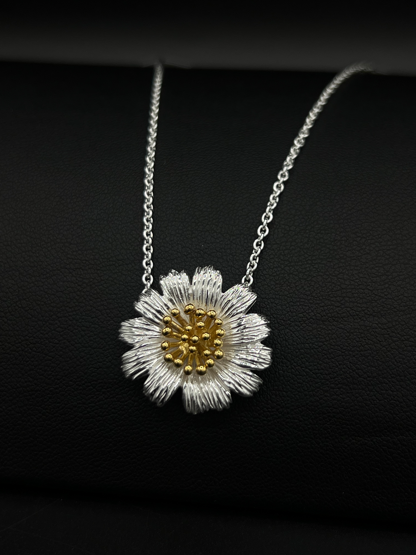 Daisy Necklace – Sterling Silver with Gold Plated Centre