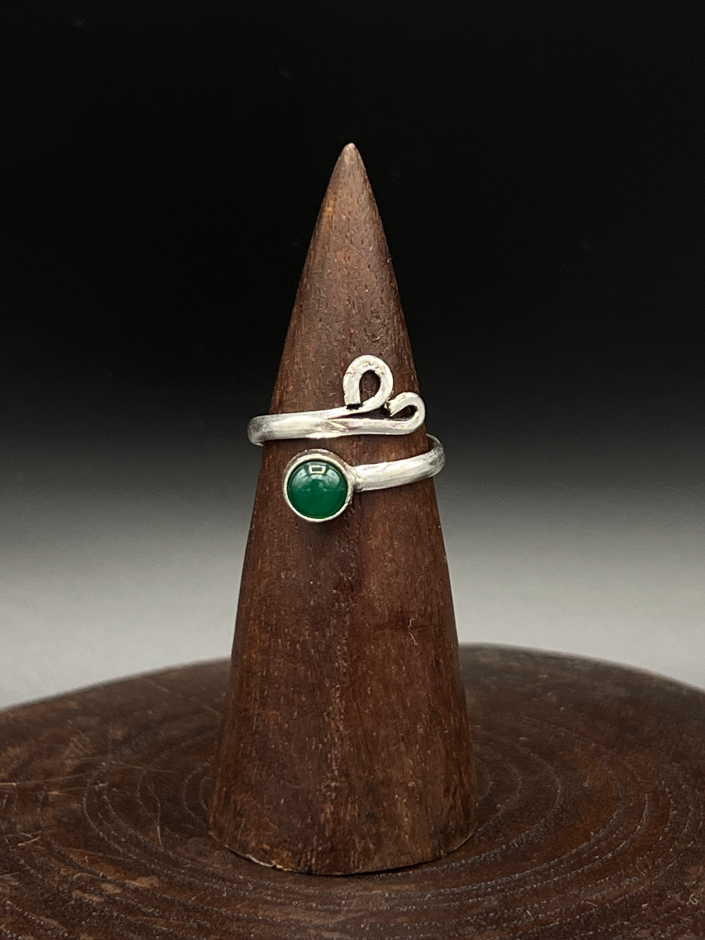 Green Gem Wrap Ring – Adjustable Nature-Inspired Ring