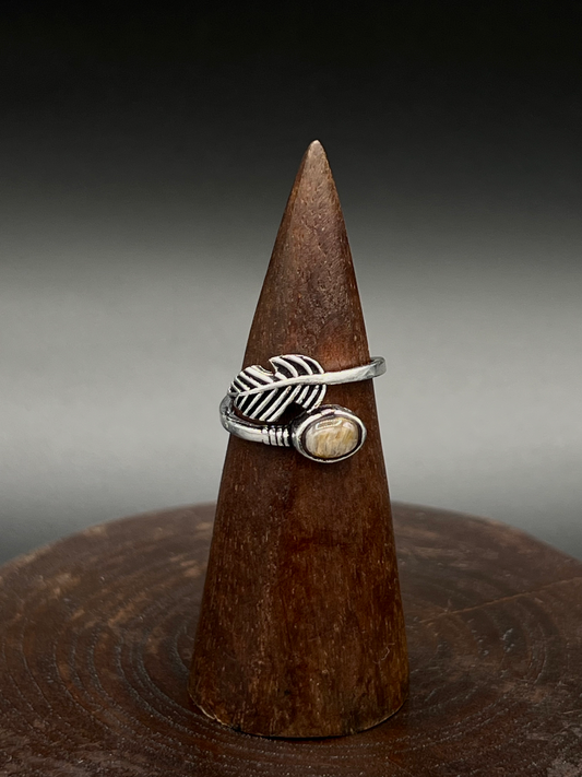 Amber Stone Feather Ring – Adjustable Boho Ring