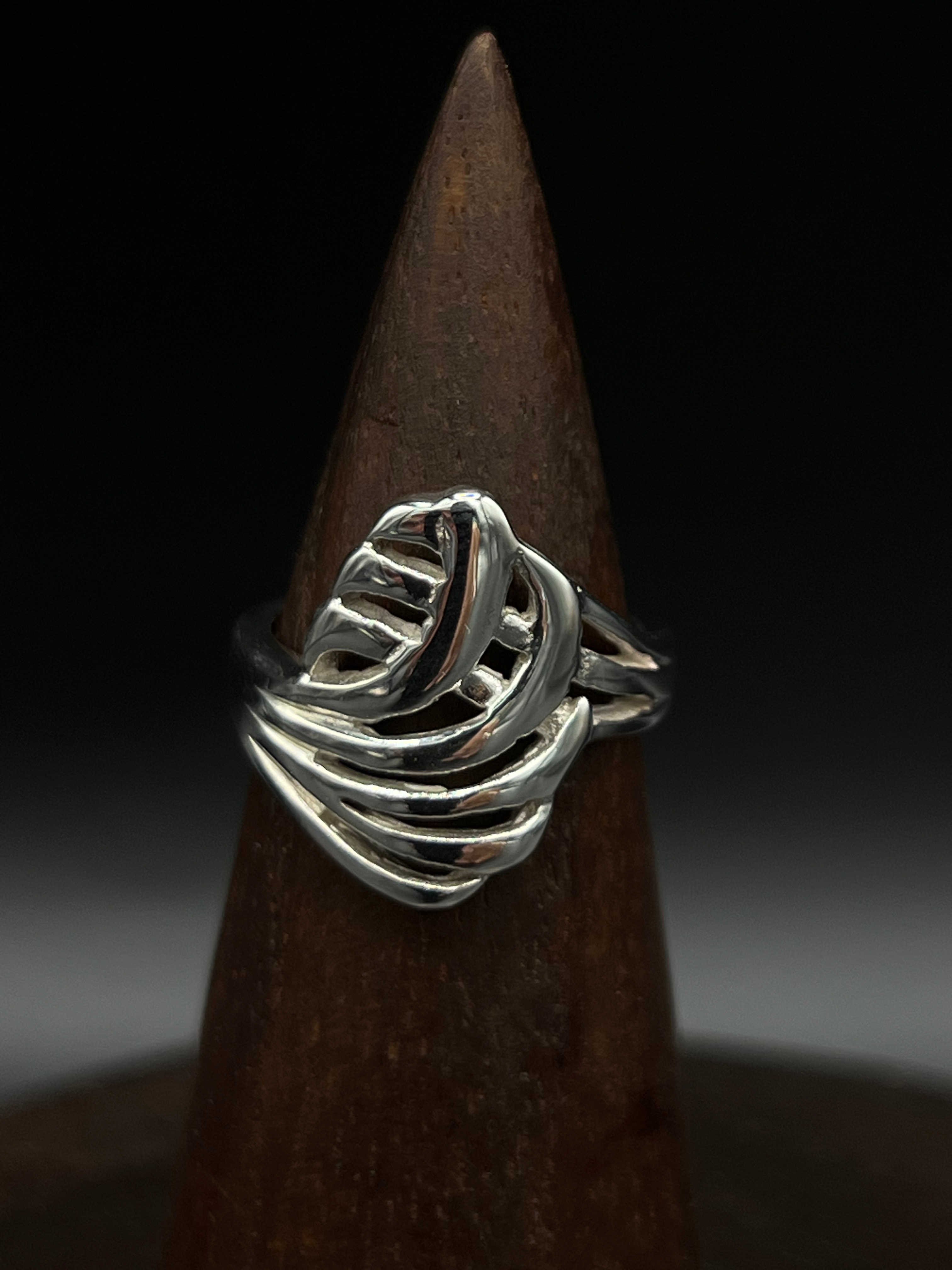 Ripple Shell Ring – Sterling Silver