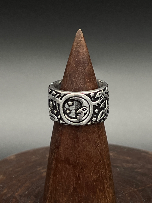 Celtic Knot Band Ring – Rustic Silver Boho Ring