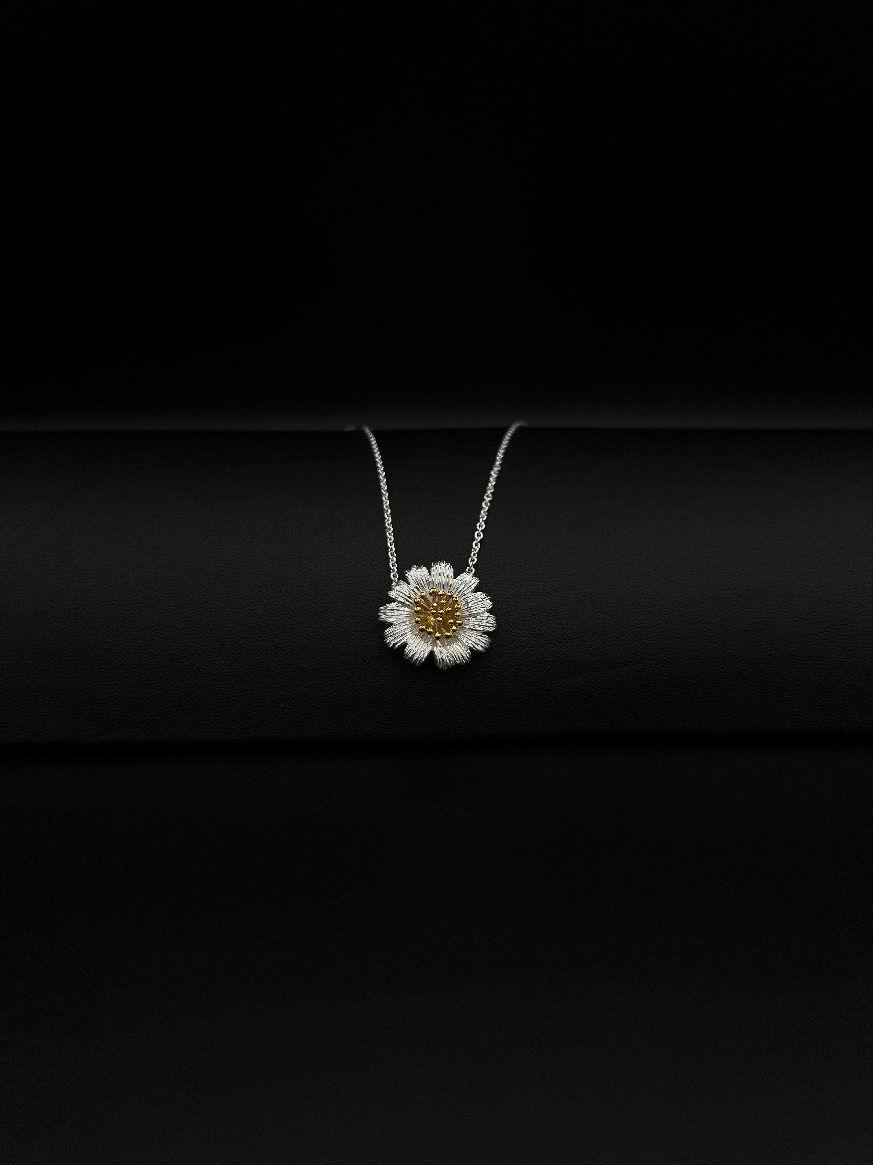 Daisy Necklace – Sterling Silver with Gold Plated Centre