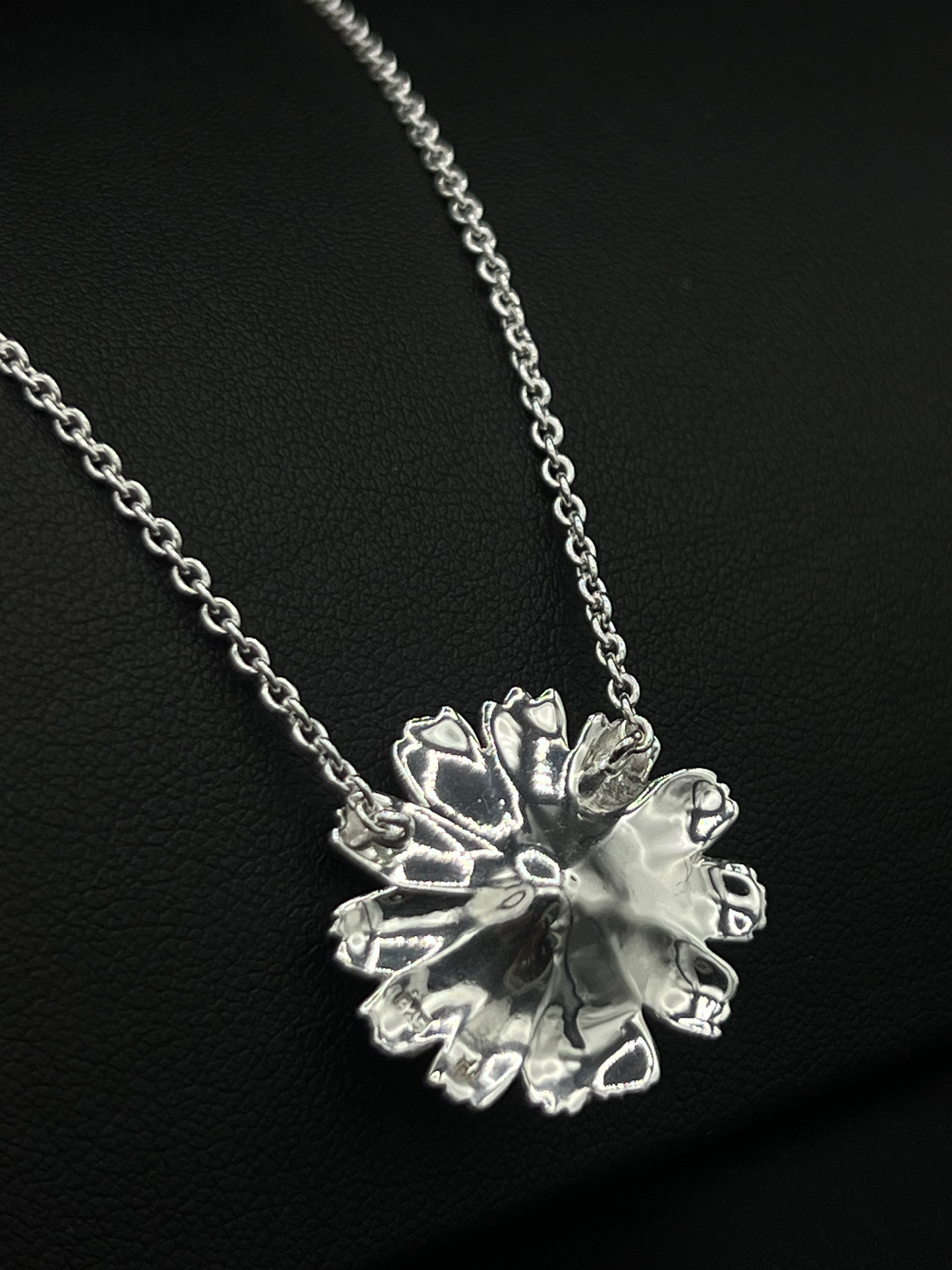 Daisy Necklace – Sterling Silver with Gold Plated Centre