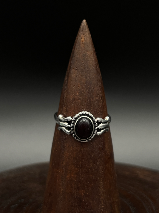 Onyx Black Crown Ring – Silver Boho Statement Ring