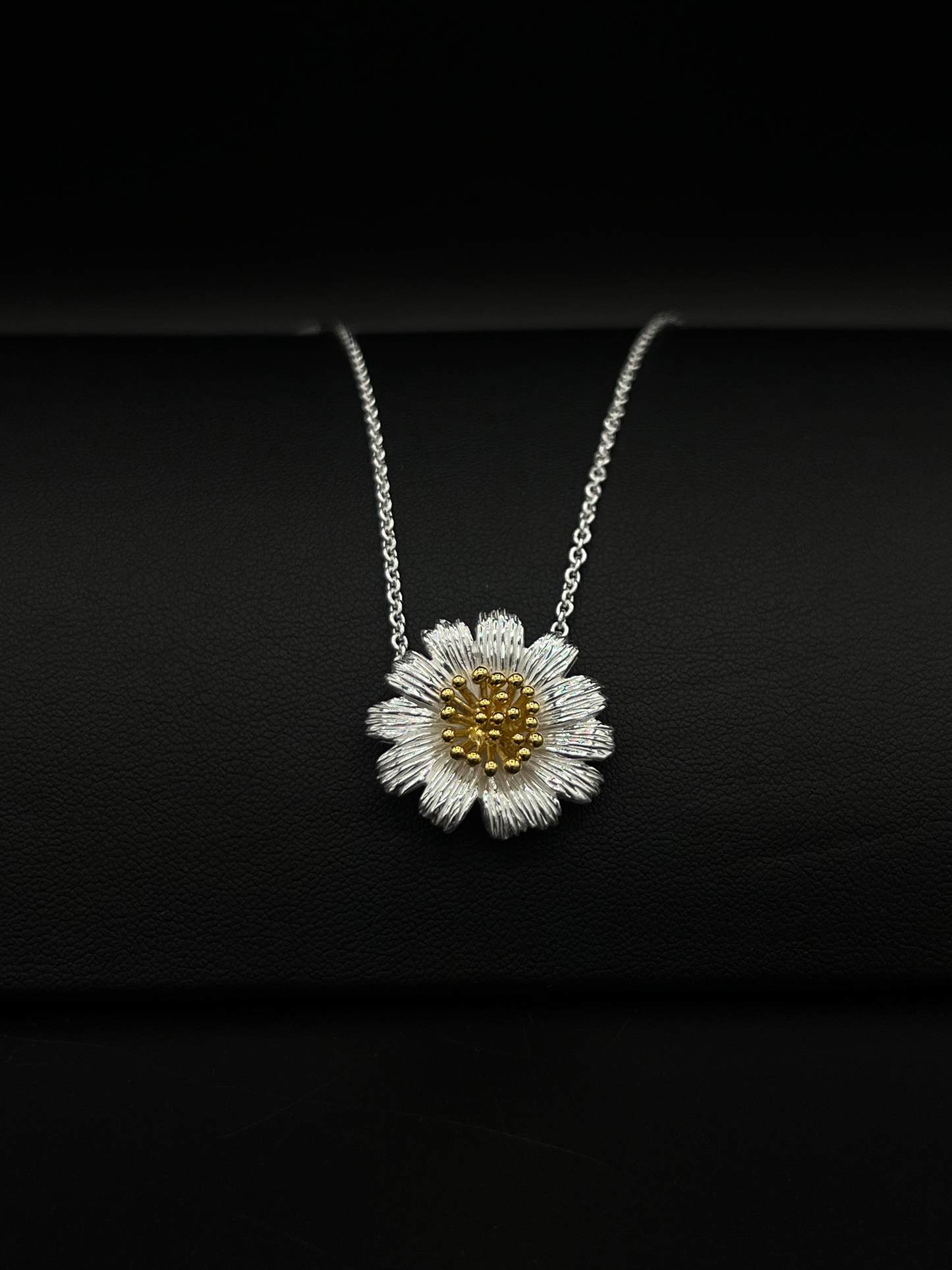 Daisy Necklace – Sterling Silver with Gold Plated Centre