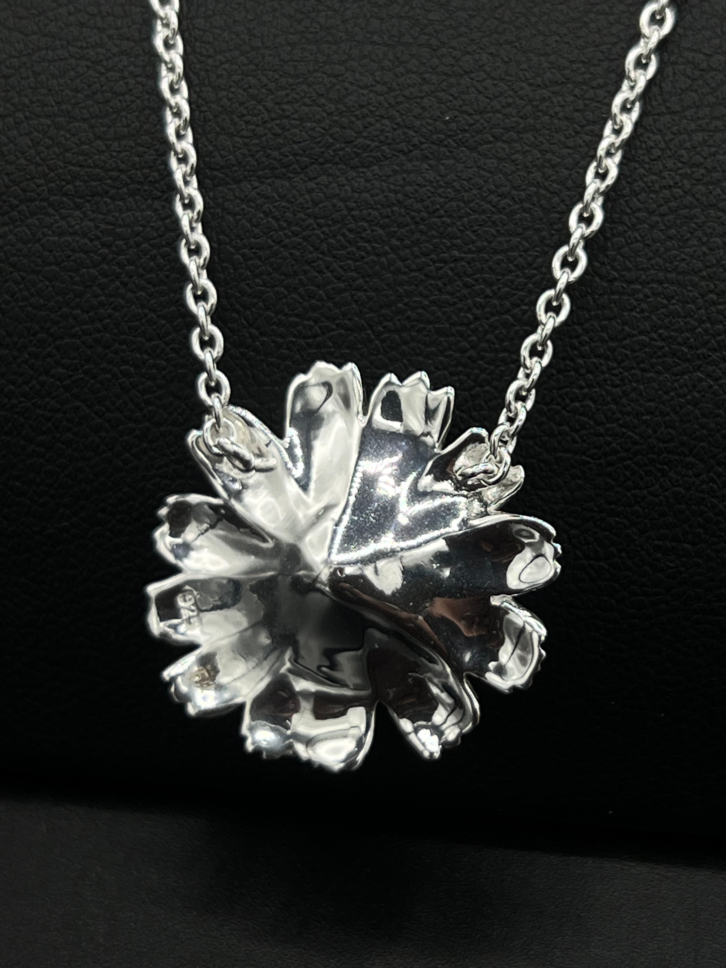 Daisy Necklace – Sterling Silver with Gold Plated Centre
