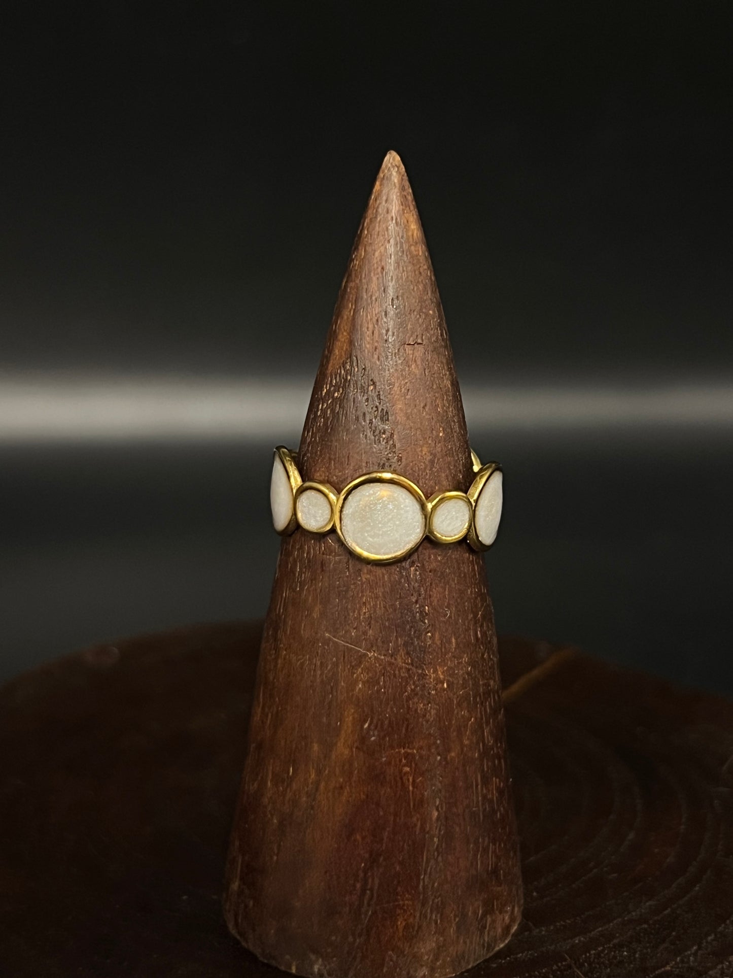 Retro White Enamel Multi-Circle Ring – Stainless Steel Statement Band