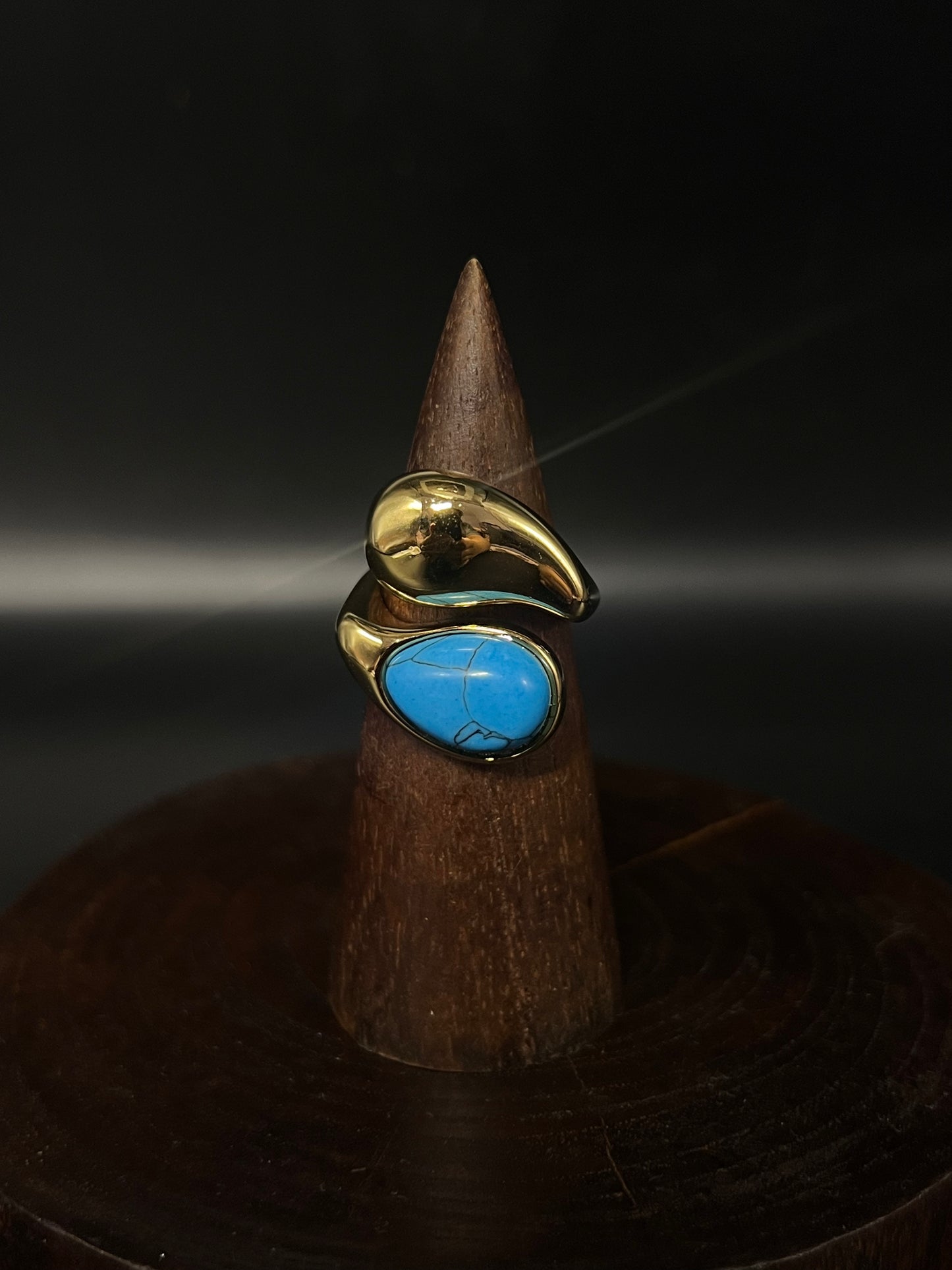 Bohemian Gold Bypass Ring with Vibrant Turquoise Stone